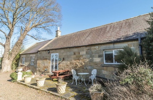 South Charlton Cottage | Holly Cottage, Alnwick