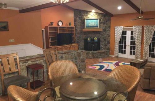 Slocomb House | Home away from home quiet and plenty of space