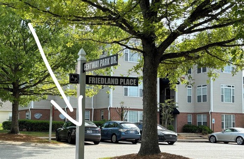 Umstead Condo | Home in Raleigh with office. Pool.n10 mins to RDU. Central location.