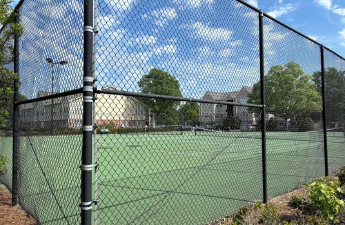 Umstead Condo | Home in Raleigh with office. Pool.n10 mins to RDU. Central location.