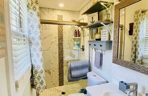 Kings Grant House | Home with yard near UNCW & Wrightsville Beach