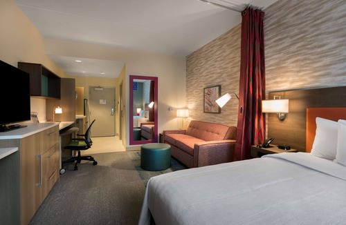 Belmont Historic District Hotel | Home2 Suites by Hilton Charlotte Belmont