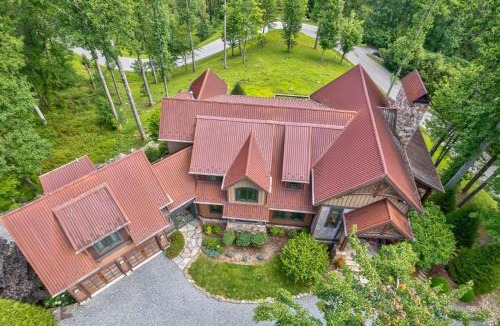 Banner Elk House | Homestead Lodge at Eagles Nest