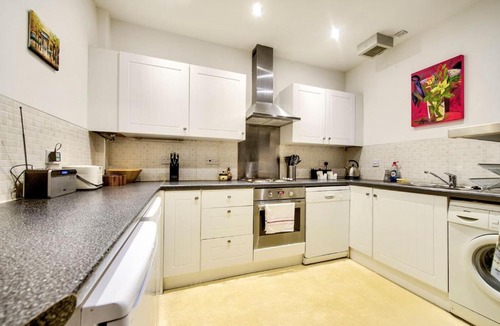 Morningside Apartment | Homey 2BR Flat in Edinburgh by GuestReady