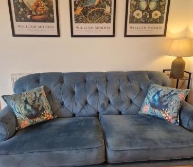 Potter Brompton House | Honeybee Hideaway