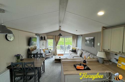 Swarland Apartment | Honeybee Lodge