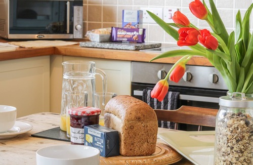 Saint Erth Praze Cottage | Honeysuckle Cottage