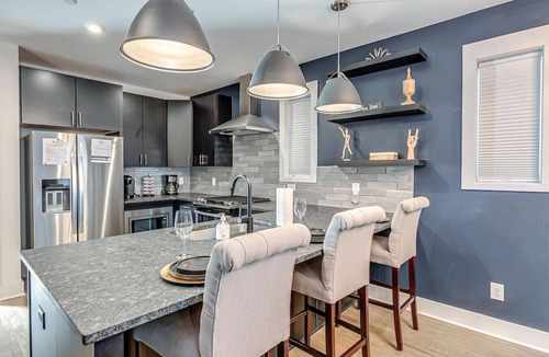 East Nashville Villa | Honky Tonk Hideaway with Rooftop Deck & Game Room!
