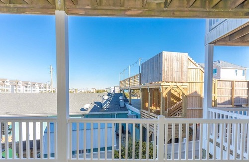 Surf City House | Hoos at the Beach - Lovely 4 BR Sea Star Village Townhouse; Ocean View!