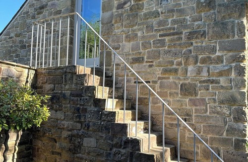 Grindleford Bridge Apartment | Hope Valley - Studio - Sleeps 2 - Parking