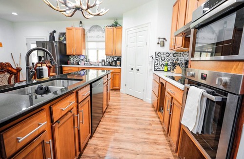 Dowelltown Other | Horse Farm, Valley Views, Hiking Trails, Peaceful Escape with Hot Tub