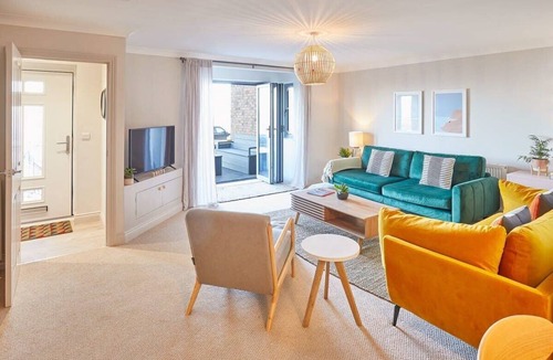 Saltburn-by-the-Sea Apartment | Host & Stay | 'Salty' Seaview