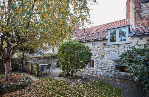 Pickering House | Host Stay Hall Garth