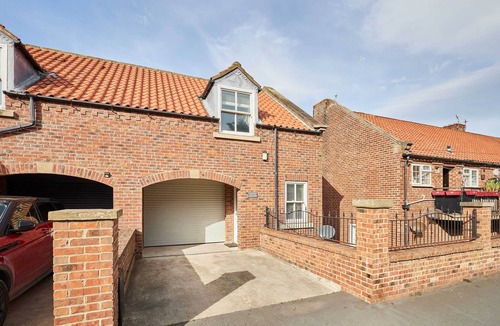 Whitby House | Host & Stay | Harbour View House
