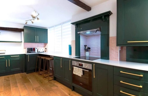 Pickering Apartment | Host & Stay | Iris Cottage