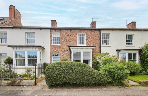 Middleton One Row House | Host & Stay | May Cottage