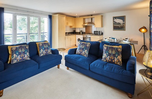 Oadby Apartment | Host & Stay | No.32 S
