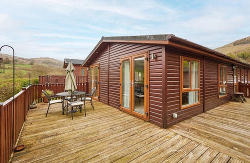 Troutbeck Apartment | Host & Stay - Pine View
