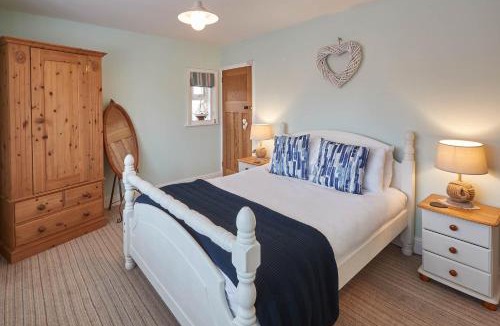 West Cliff House | Host & Stay - Tenby Cottage