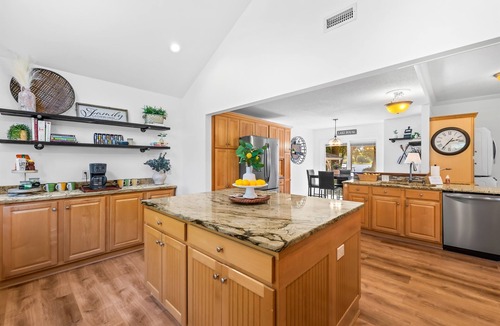 Mooresville House | Hot Tub, Amazing Sunsets, Sleeps 10, 4bd 4ba!