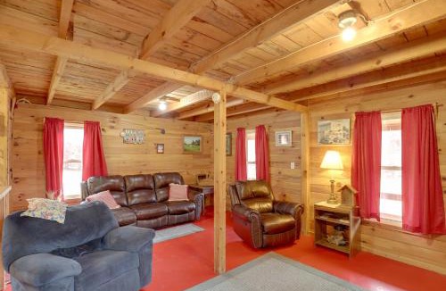 Hot Springs House | Hot Tub and Charcoal Grill Hot Springs Getaway!