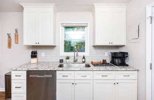 Southeast Raleigh House | Hot Tub Fire Pit Oasis | 3mi to Downtown
