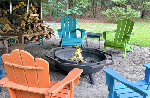 Vass House | Hot tub, Firepit, BBQ, Full kitchen, SmartTV, King,Pet