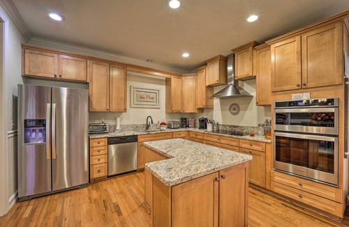 Vilas Cabin | Hot Tub & Game Room: 'A Mountain Dream' in Vilas