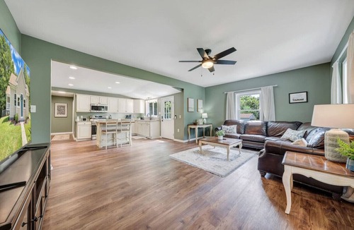 Roanoke House | Hot Tub Haven 4 Bedroom Home