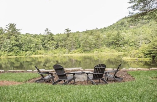 Glenville House | Hot Tub! Mountain Cottage* Hike, Bike, Grill, Golf