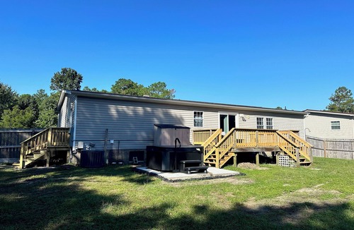 Newport House | Hot Tub, Pet Friendly, 3 miles to Emerald Isle, fully fenced yard.