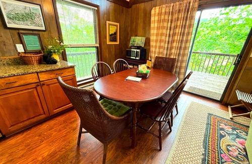 Almond House | HOT TUB, Swimming/Fishing Lake, Mountain ViewsnnThe Happy Appalachian
