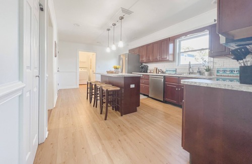 Frisco House | Hot Tub, Yard, 4BR, Dogs Ok, Walk 2 Dining