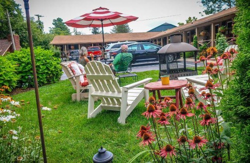 Blowing Rock Hotel | Hotel ∙ 2 bedrooms ∙ 10 guests