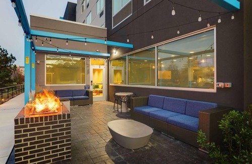 Smithfield Hotel | Hotel ∙ 4 guests