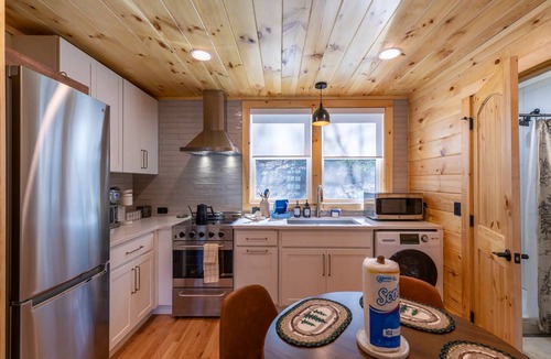 West Jefferson House | House ∙ 1 bedroom ∙ 4 guests