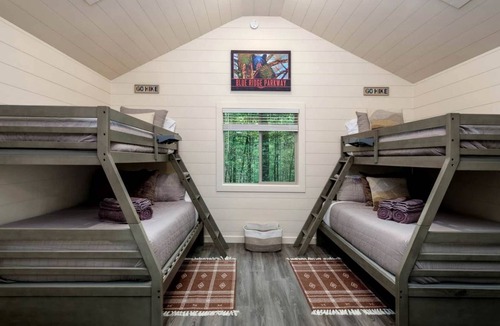 Balsam Grove House | House ∙ 1 bedroom ∙ 4 guests