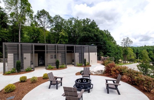Balsam Grove House | House ∙ 1 bedroom ∙ 4 guests
