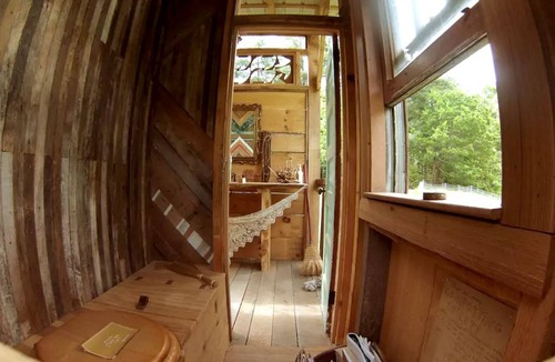 Weaverville House | House ∙ 1 bedroom ∙ 2 guests
