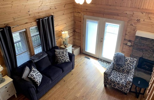 Rutherfordton House | House ∙ 2 bedrooms ∙ 6 guests