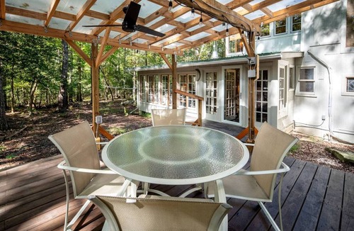 Pittsboro House | House ∙ 2 bedrooms ∙ 7 guests