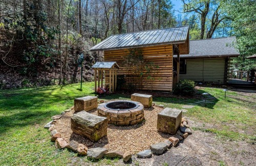 Topton House | House ∙ 2 bedrooms ∙ 4 guests