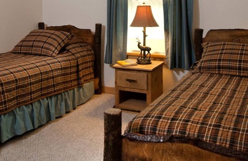 Topton House | House ∙ 2 bedrooms ∙ 7 guests