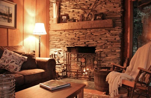 Burnsville House | House ∙ 2 bedrooms ∙ 6 guests