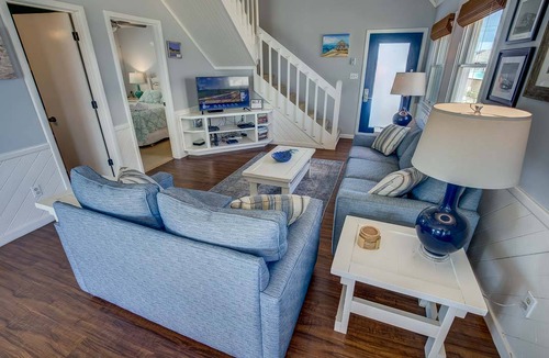 Kill Devil Hills House | House ∙ 3 bedrooms ∙ 8 guests