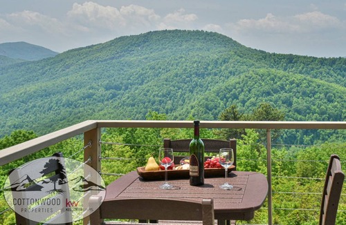 Black Mountain House | House ∙ 3 bedrooms ∙ 6 guests