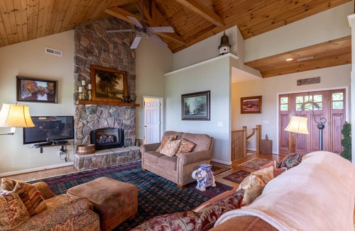 Blowing Rock House | House ∙ 3 bedrooms ∙ 10 guests