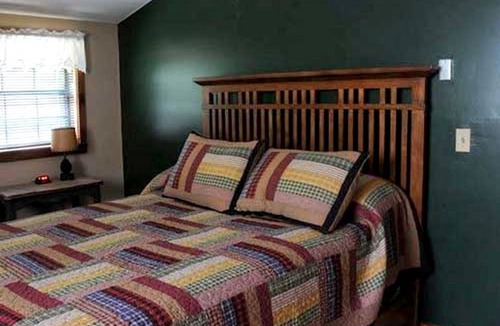 Robbinsville House | House ∙ 3 bedrooms ∙ 10 guests