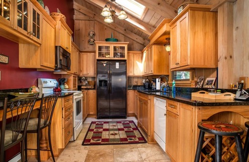 Brevard House | House ∙ 3 bedrooms ∙ 6 guests