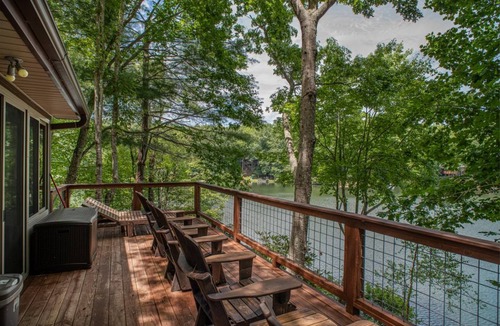 Brevard House | House ∙ 3 bedrooms ∙ 8 guests